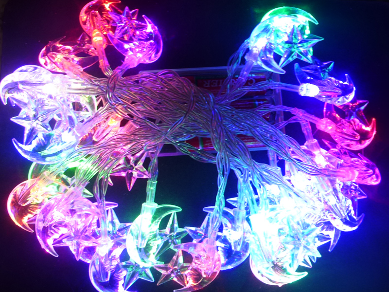 Weihnachts LED Mond und Sterne Lichterkette 3,8m mit 30 LEDs für festliche Dekoration und Atmosphäre