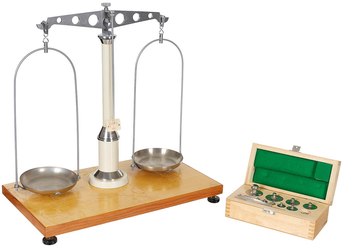CZ/SK Apothekerwaage, mit Gewichten, neuw.