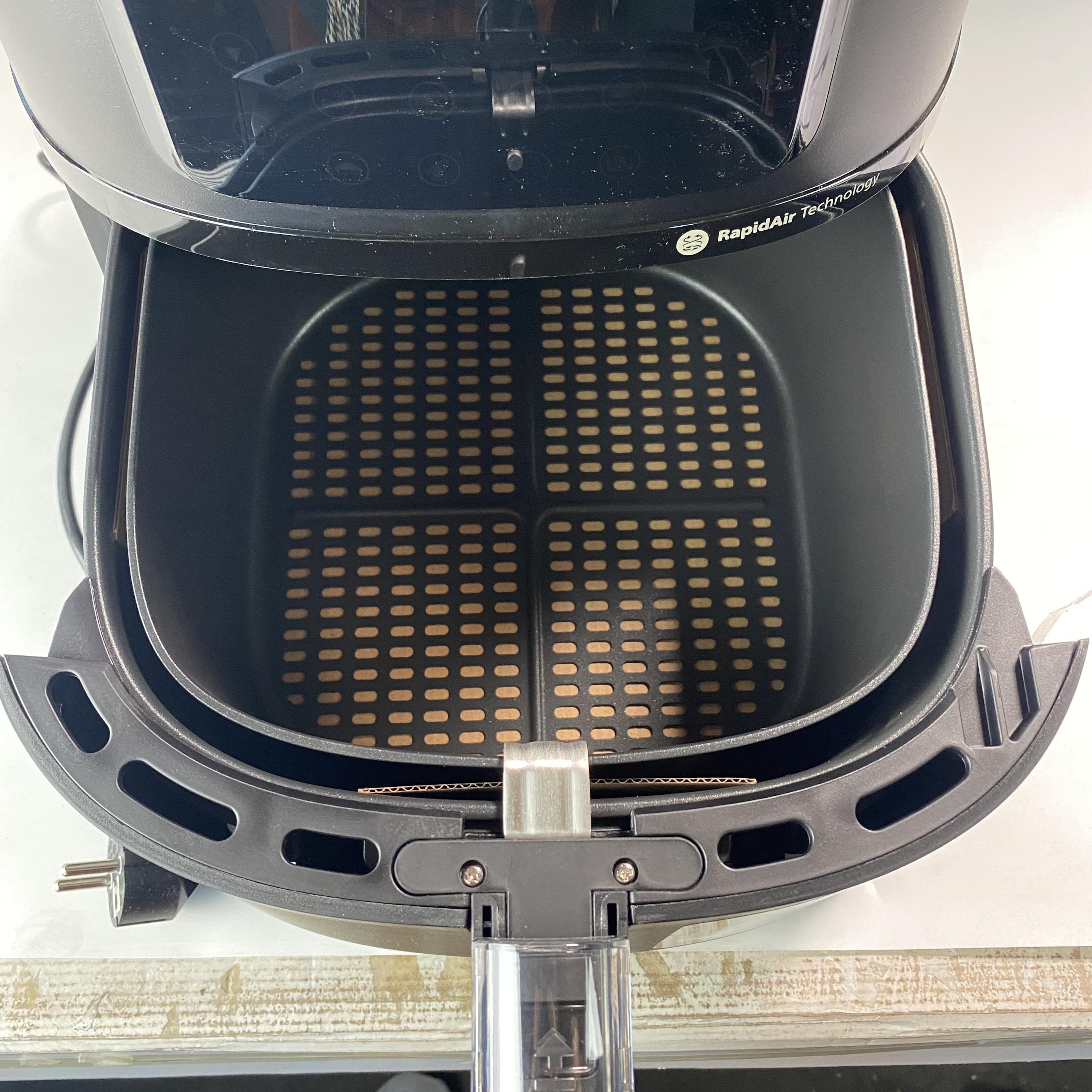 Philips Airfryer 5000 Series XXL, 7.2 L (1.4 kg), 16-in-1 Airfryer, WiFi Connected, 90% Less Fat with Rapid Air Technology, Recipe App (HD9285/90)